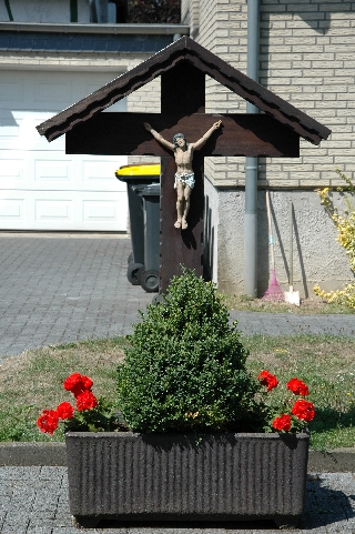 Kreuz Im Unterdorf gegenüber Zum Schnepfenflug